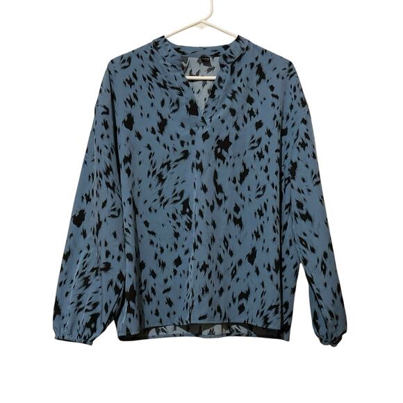 SHEIN Allover Print Top Women’s Size Large Blue Black Lantern Sleeves V-neck - Picture 1 of 7